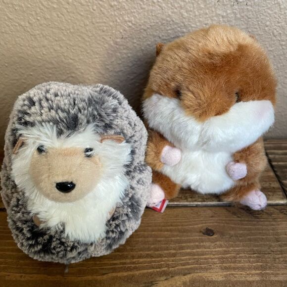 Douglas Hedgehog and Aurora Soft Fluffy Chipmunk - Picture 3 of 12